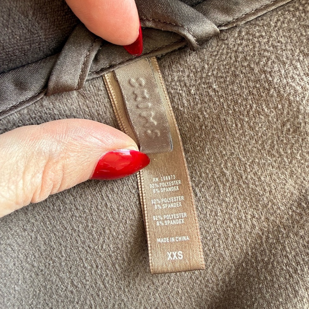 SKIMS chocolate brown Button-Up Pajama Top - Picture 2 of 3